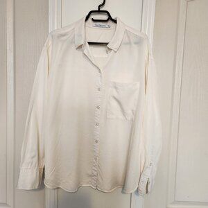 Calvin Klein Jeans, White Button down Shirt, Front Pocket, XL Made in China